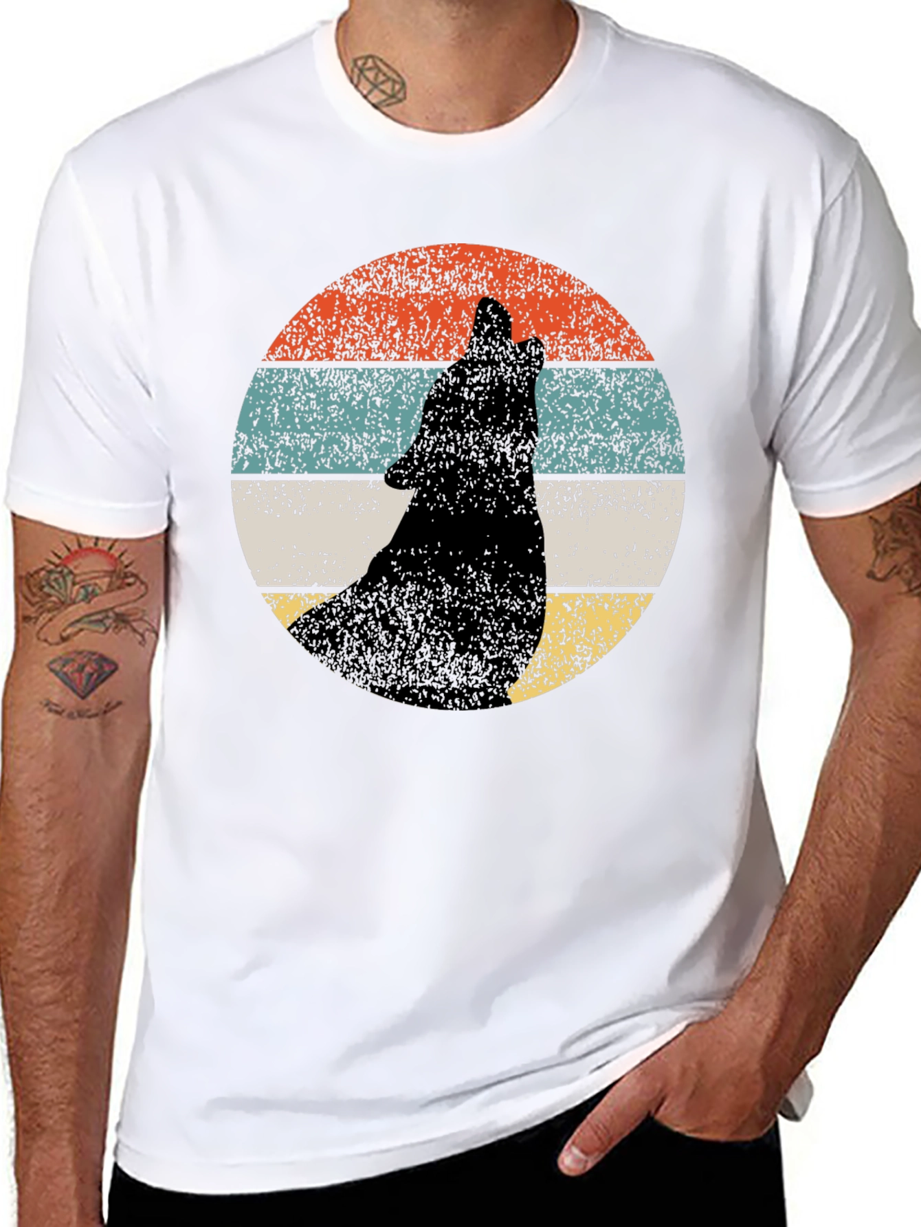 Retro Wolf Howling T-Shirt - Black