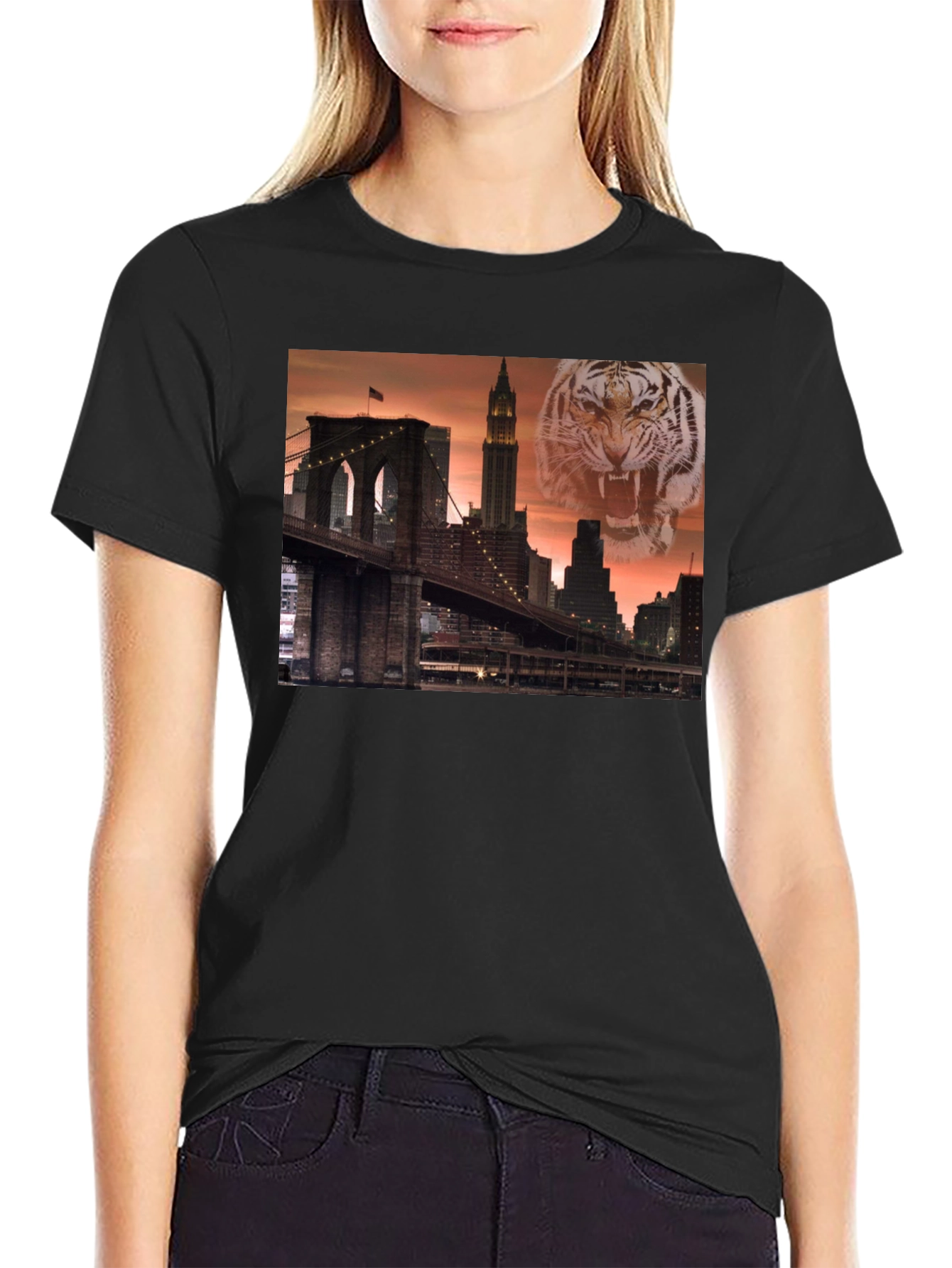 Brooklyn Bridge & Tiger Graphic Black T-Shirt