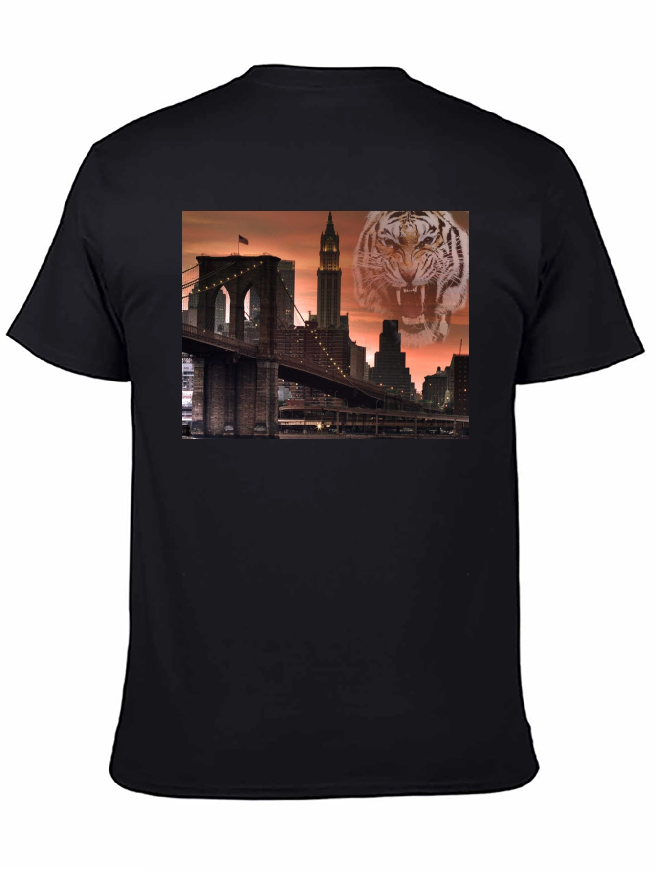 Brooklyn Bridge & Tiger Graphic Black T-Shirt