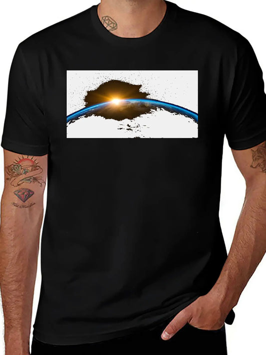 지구와 우주 그리고 태양 Comfortable Minimalist Graphic Tee – Summer Style Essential