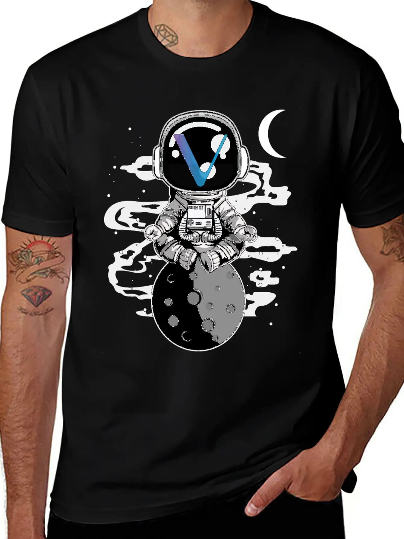 Astronaut Yoga Vechain VET To The Moon Crypto Essential Unisex Summer Tee – Soft Cotton Casual Fit