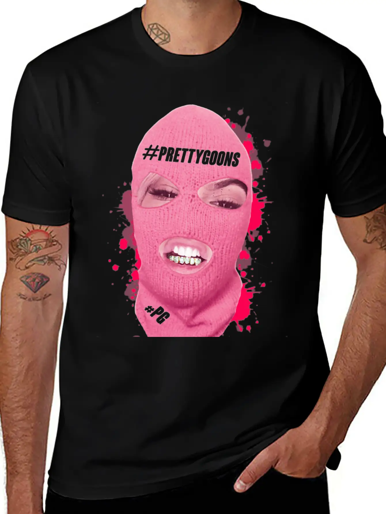 BIG Mask Pink Splatter - Pretty Goons Stylish Everyday T-Shirt – Unisex Basic Cotton Tee
