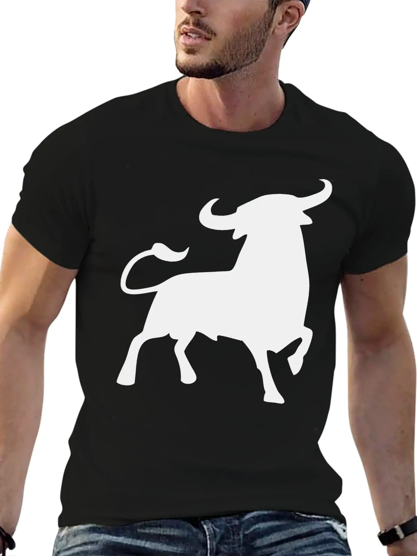 Bull Comfortable Minimalist Graphic Tee – Summer Style Essential