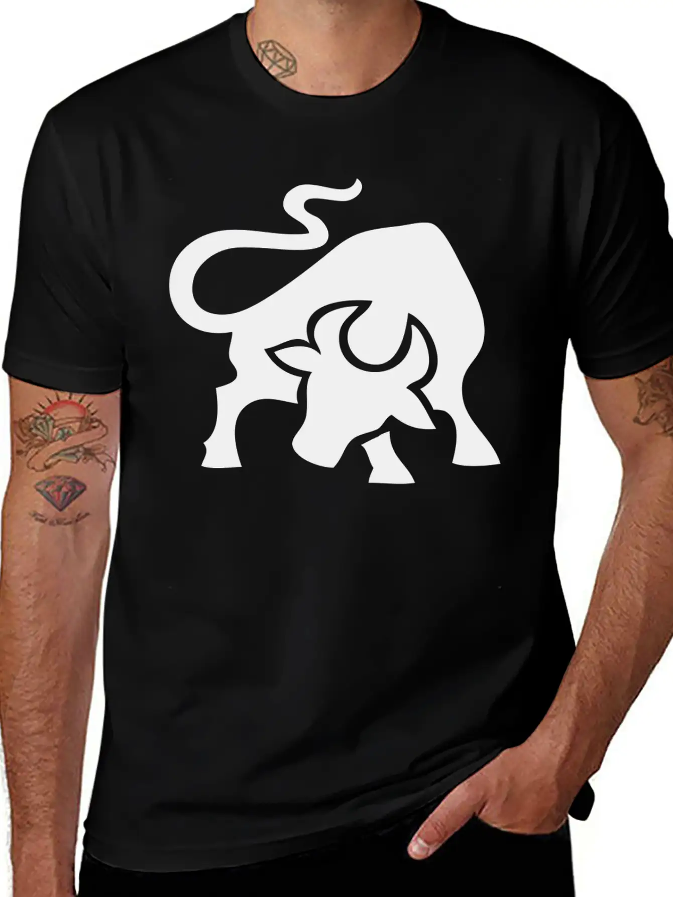 Bull Fighting Stylish Everyday T-Shirt – Unisex Basic Cotton Tee