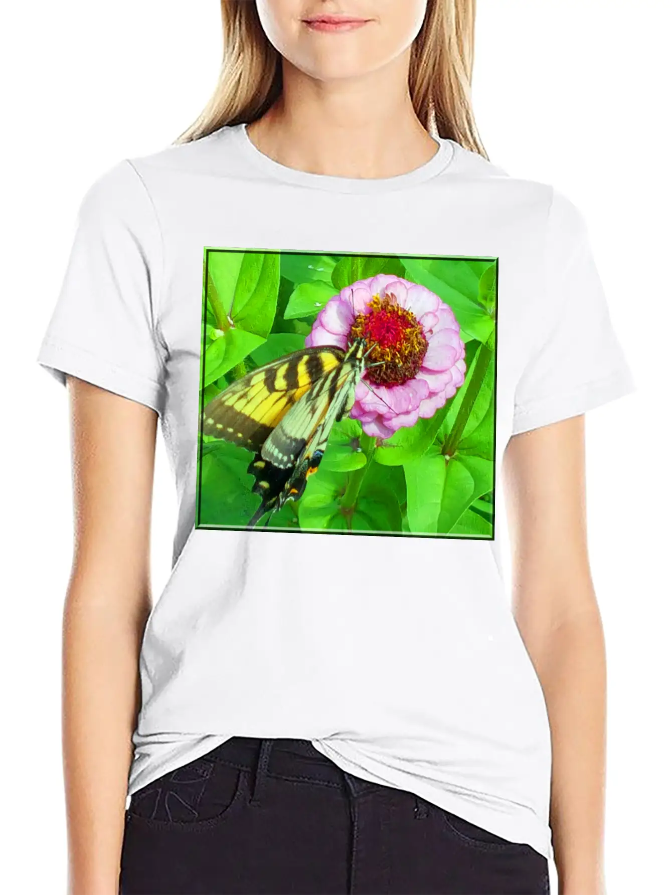 Butterfly And Zinnia Comfortable Minimalist Graphic Tee – Summer Style Essential