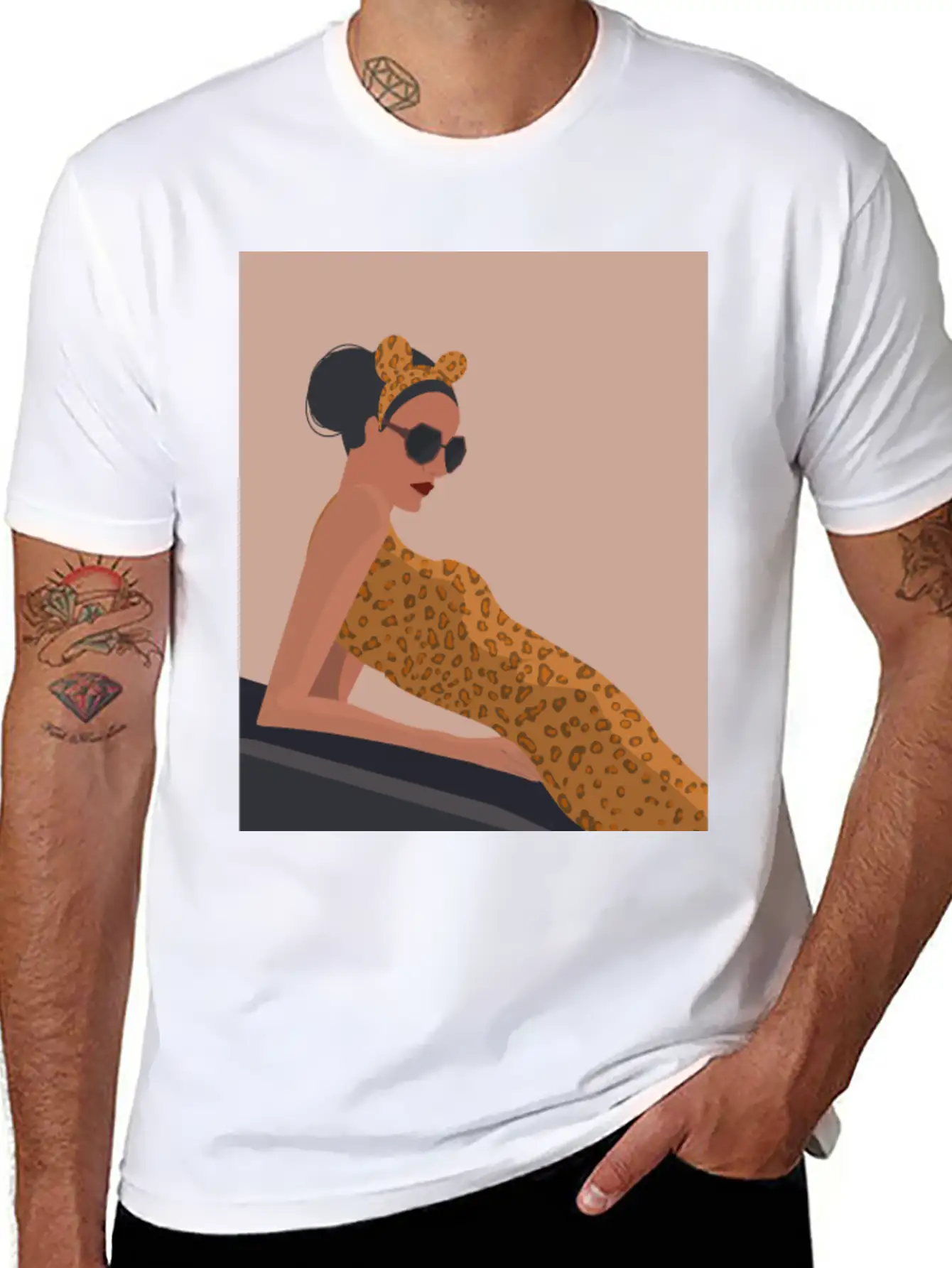 Cheetah Fashion Girl Essential Unisex Summer Tee – Soft Cotton Casual Fit