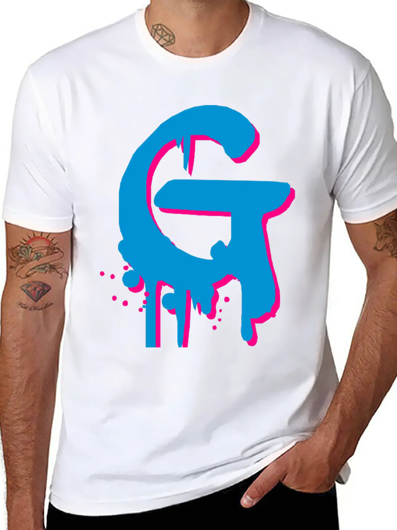 G Graffiti Drops Farbklex Spray Stylish Everyday T-Shirt – Unisex Basic Cotton Tee
