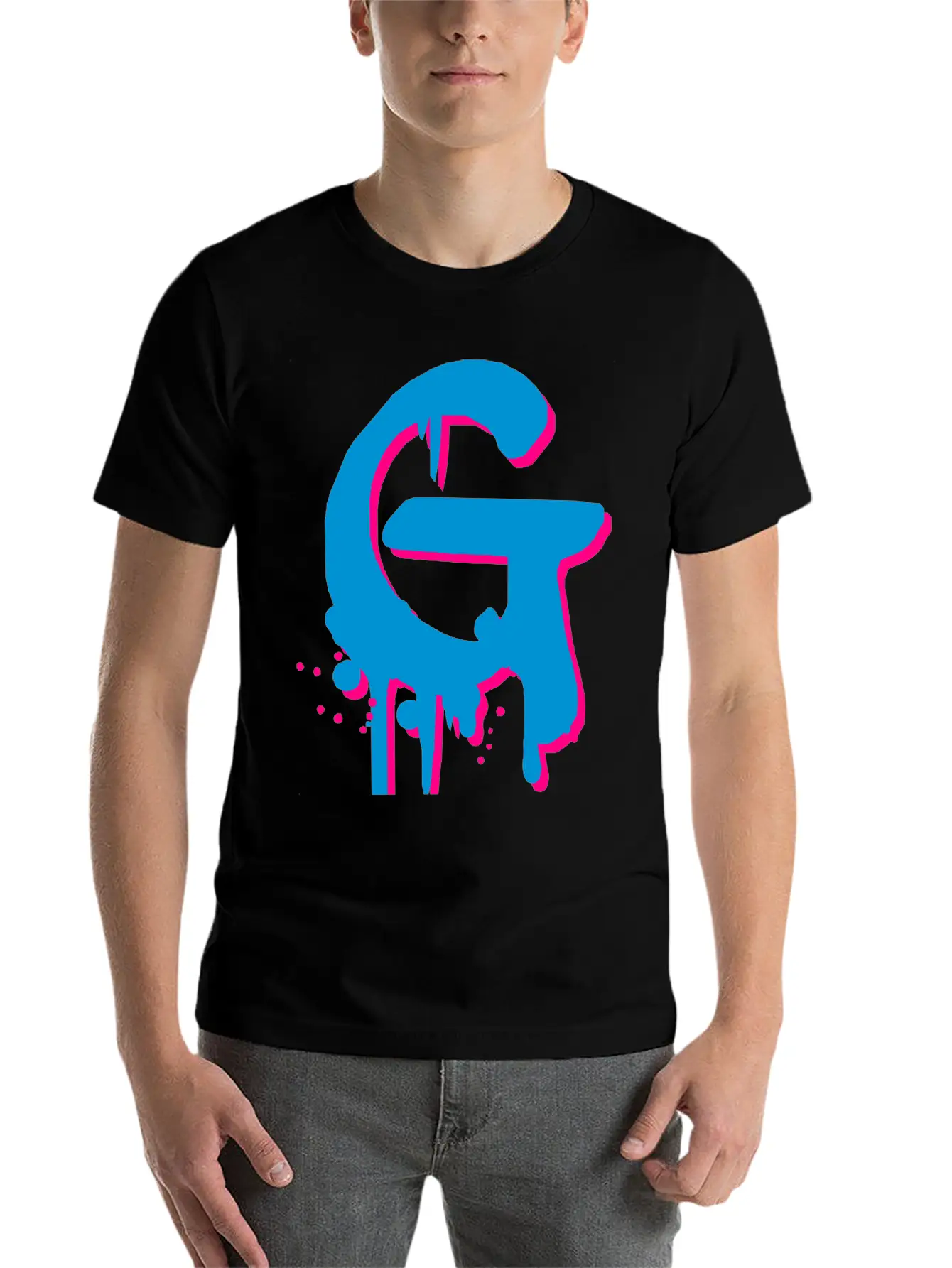 G Graffiti Drops Farbklex Spray Stylish Everyday T-Shirt – Unisex Basic Cotton Tee