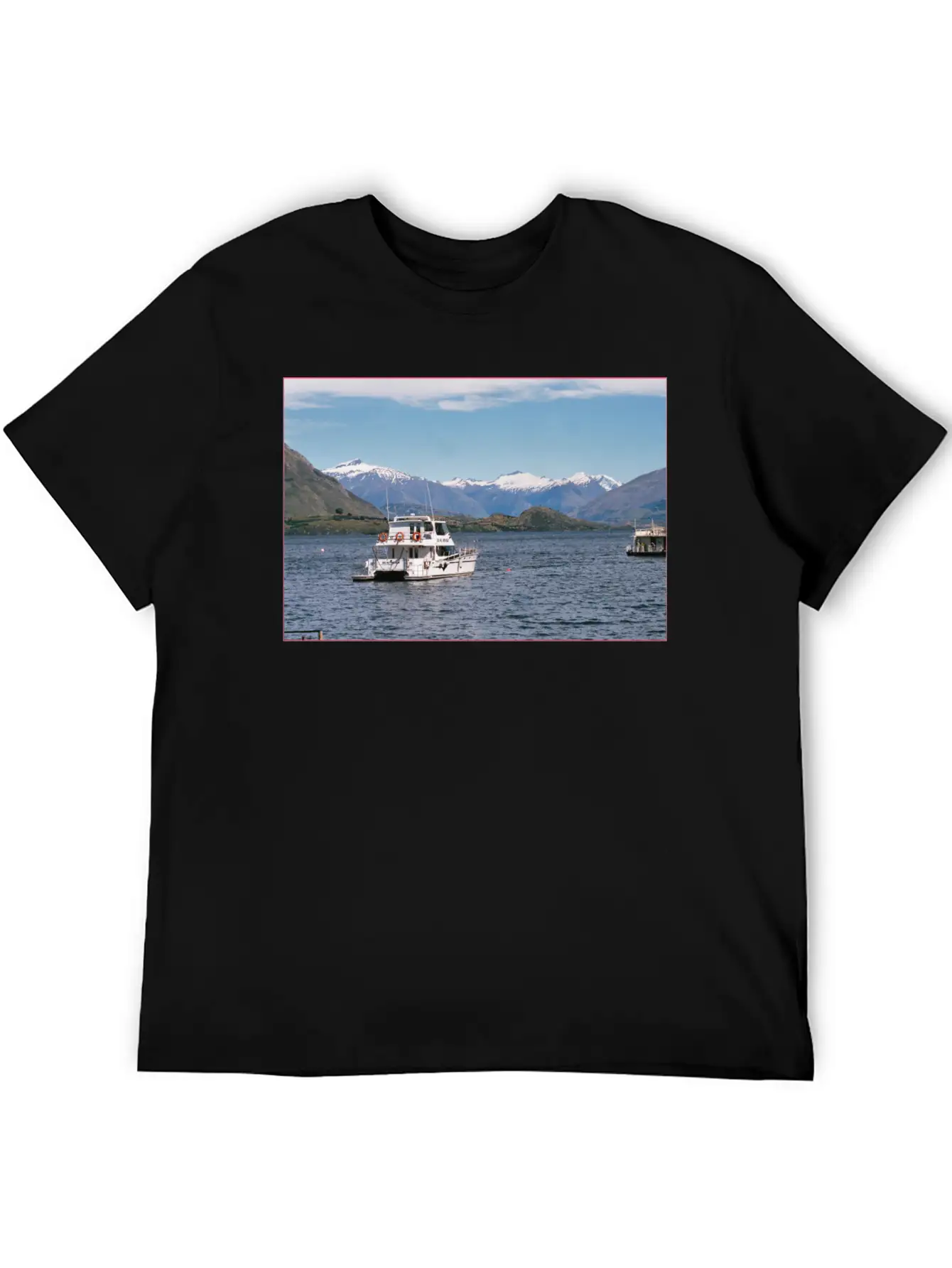 Lake Wanaka And Boat And Snowy Mountains Unisex Casual T-Shirt – Clean Design For Daily Comfort