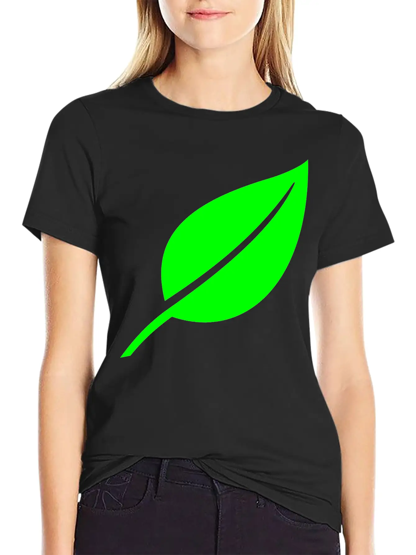 Leaf Basic Graphic T-Shirt – Daily Comfort In Soft Cotton
