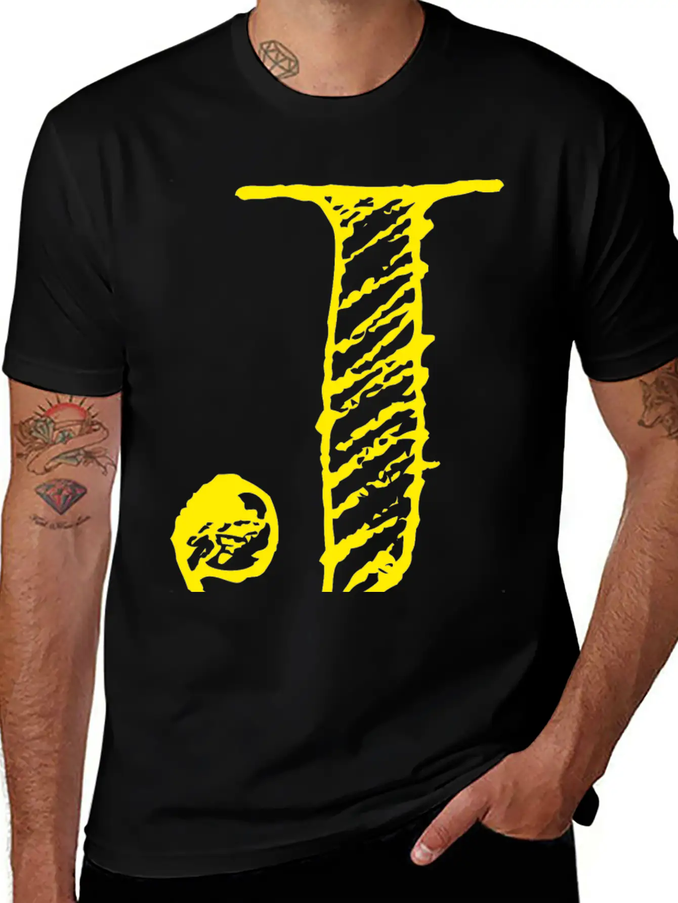 Letter J Oversized Hand-drawn Writing Stylish Everyday T-Shirt – Unisex Basic Cotton Tee