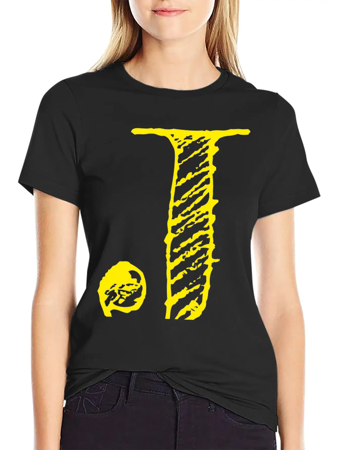 Letter J Oversized Hand-drawn Writing Stylish Everyday T-Shirt – Unisex Basic Cotton Tee