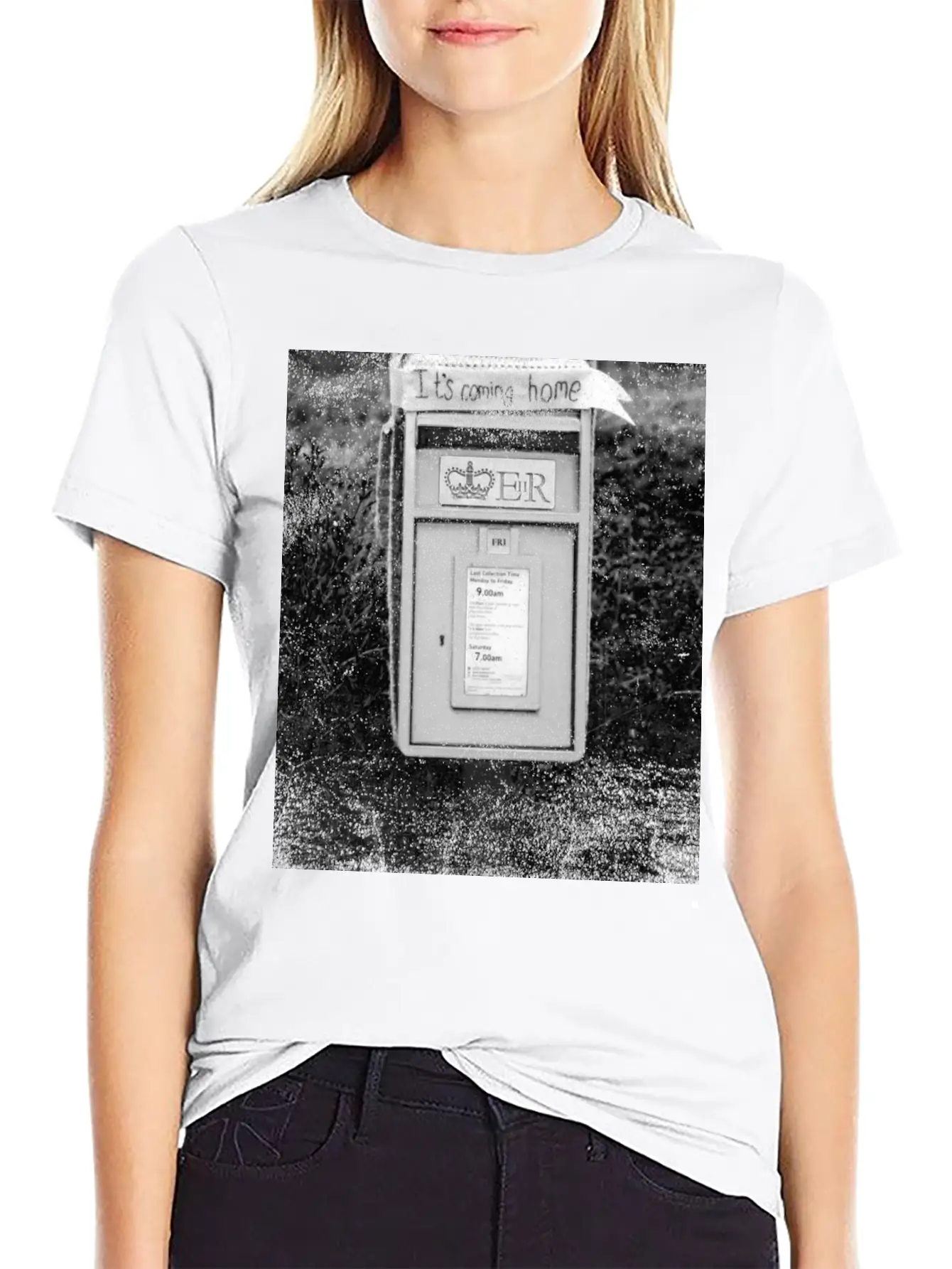 Mail Box Grass Field Basic Graphic T-Shirt – Daily Comfort In Soft Cotton