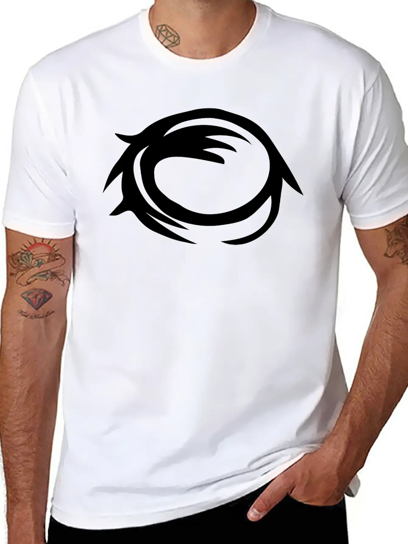 Moon Crater Eye Comfortable Minimalist Graphic Tee – Summer Style Essential