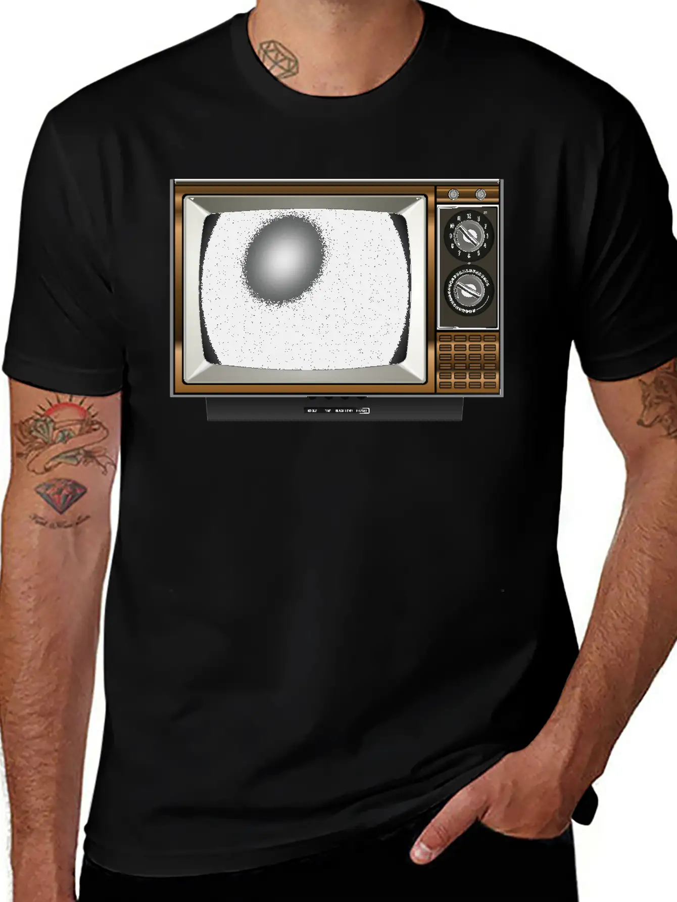 Old TV 2 Comfortable Minimalist Graphic Tee – Summer Style Essential
