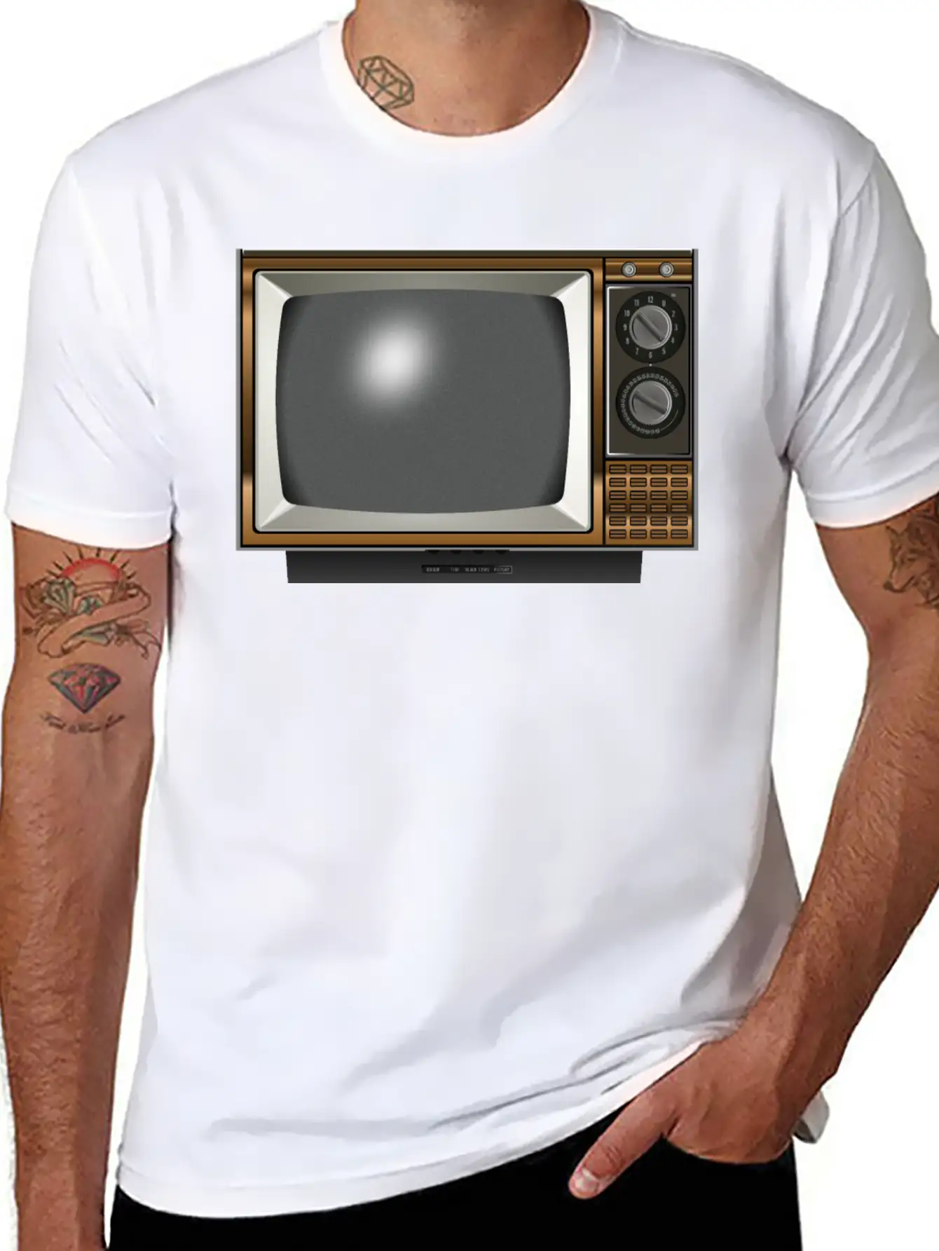 Old TV 2 Comfortable Minimalist Graphic Tee – Summer Style Essential