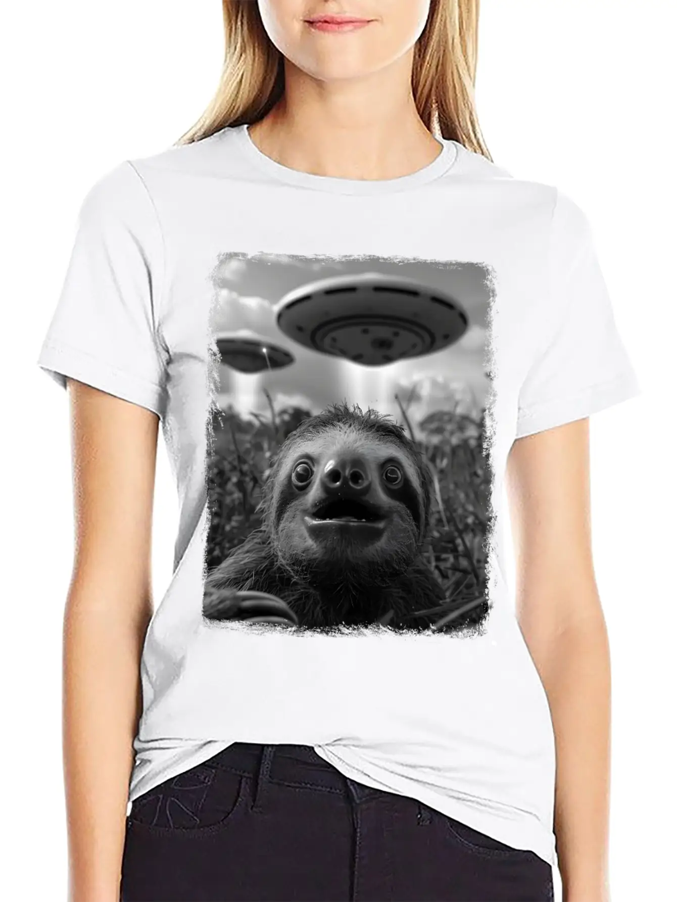 Sloth Lazy UFO Alien Extraterrestrial Selfie Stylish Everyday T-Shirt – Unisex Basic Cotton Tee