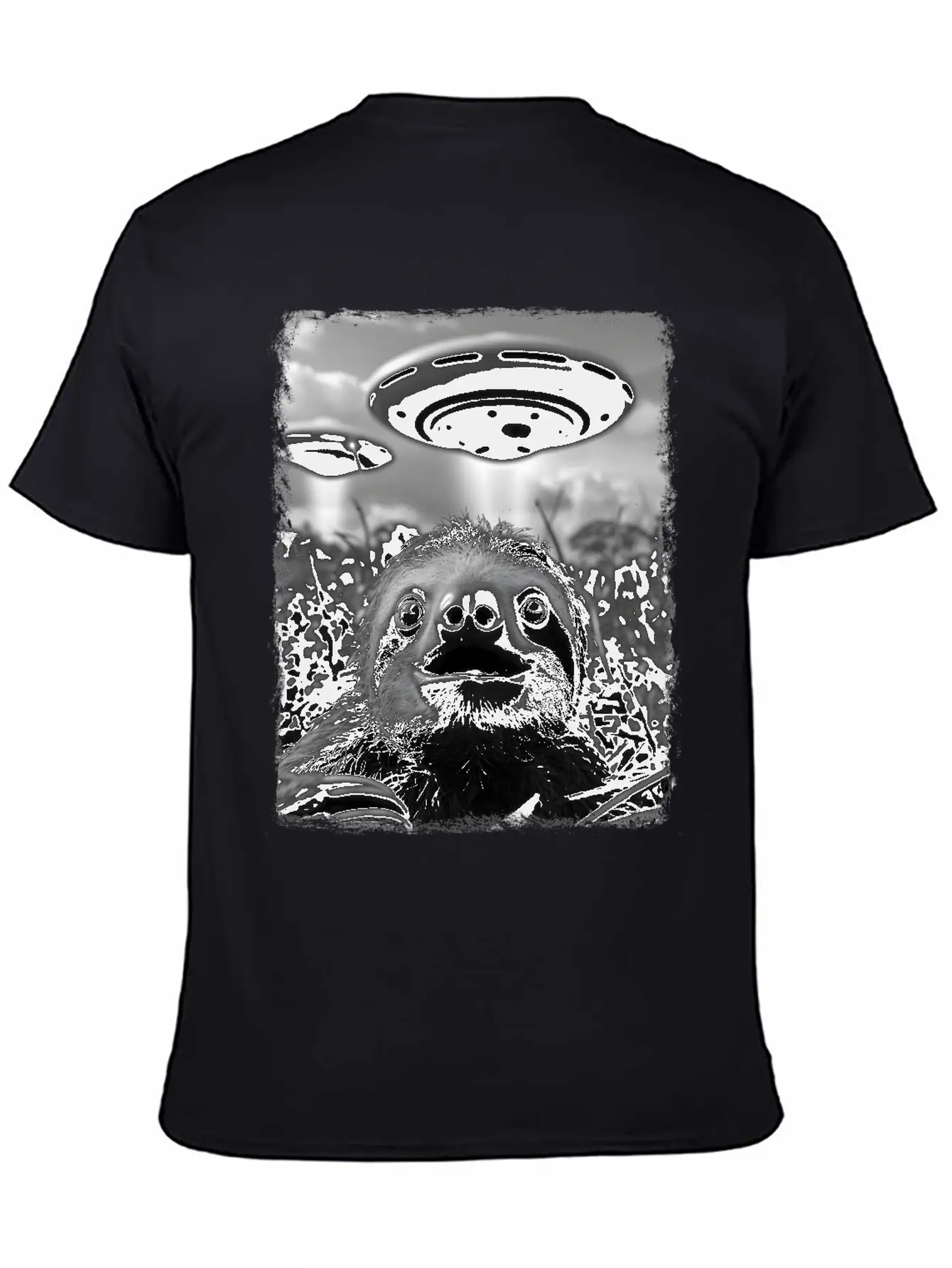 Sloth Lazy UFO Alien Extraterrestrial Selfie Stylish Everyday T-Shirt – Unisex Basic Cotton Tee