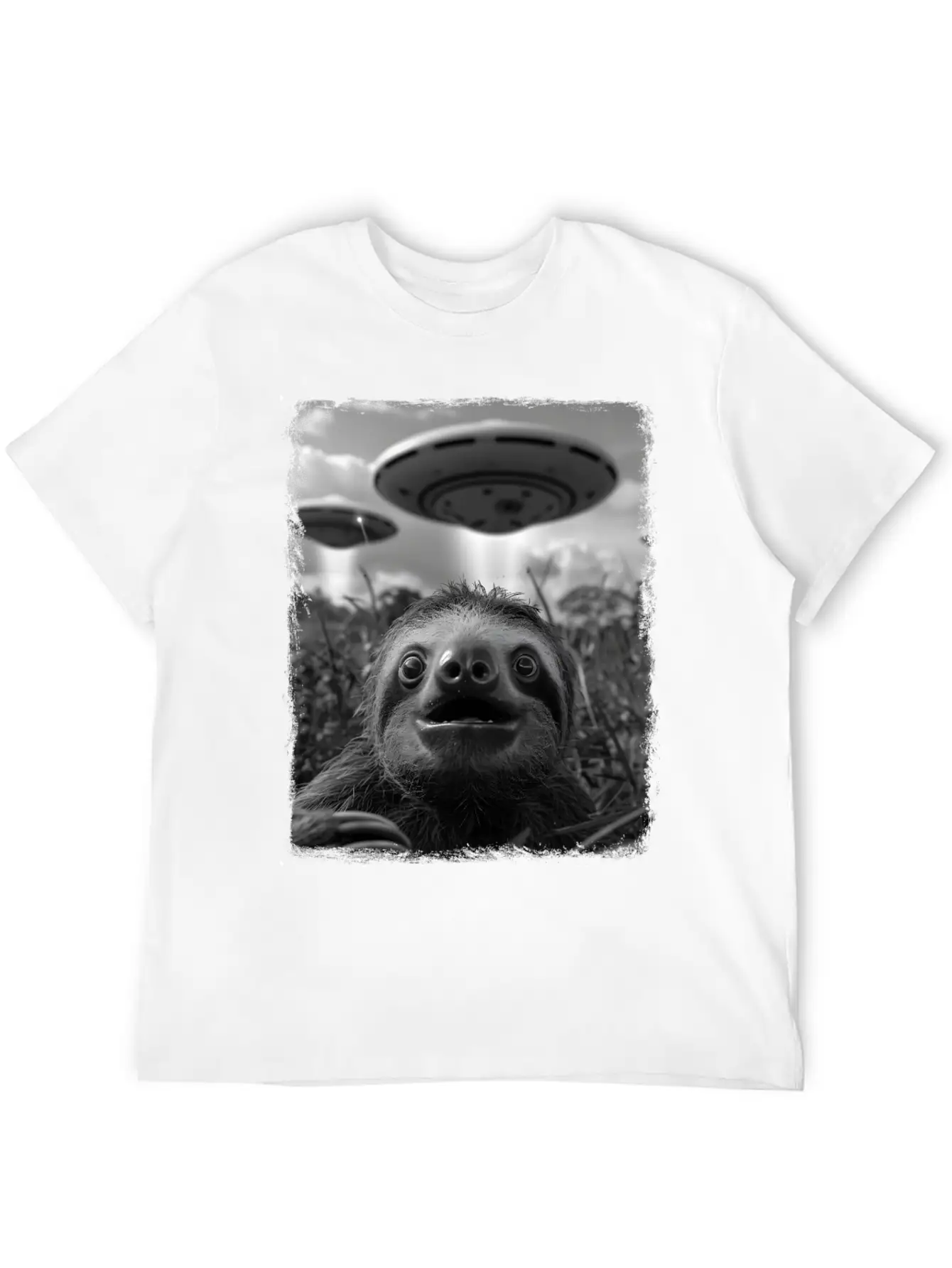 Sloth Lazy UFO Alien Extraterrestrial Selfie Stylish Everyday T-Shirt – Unisex Basic Cotton Tee