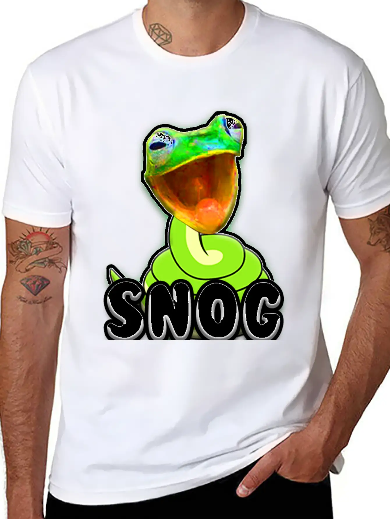 SNOG Comfortable Minimalist Graphic Tee – Summer Style Essential