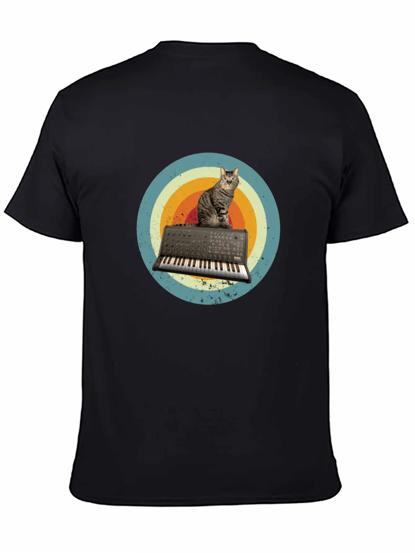 Synth Cat Keyboard Analog Drum Machine Synthesizer Stylish Everyday T-Shirt – Unisex Basic Cotton Tee