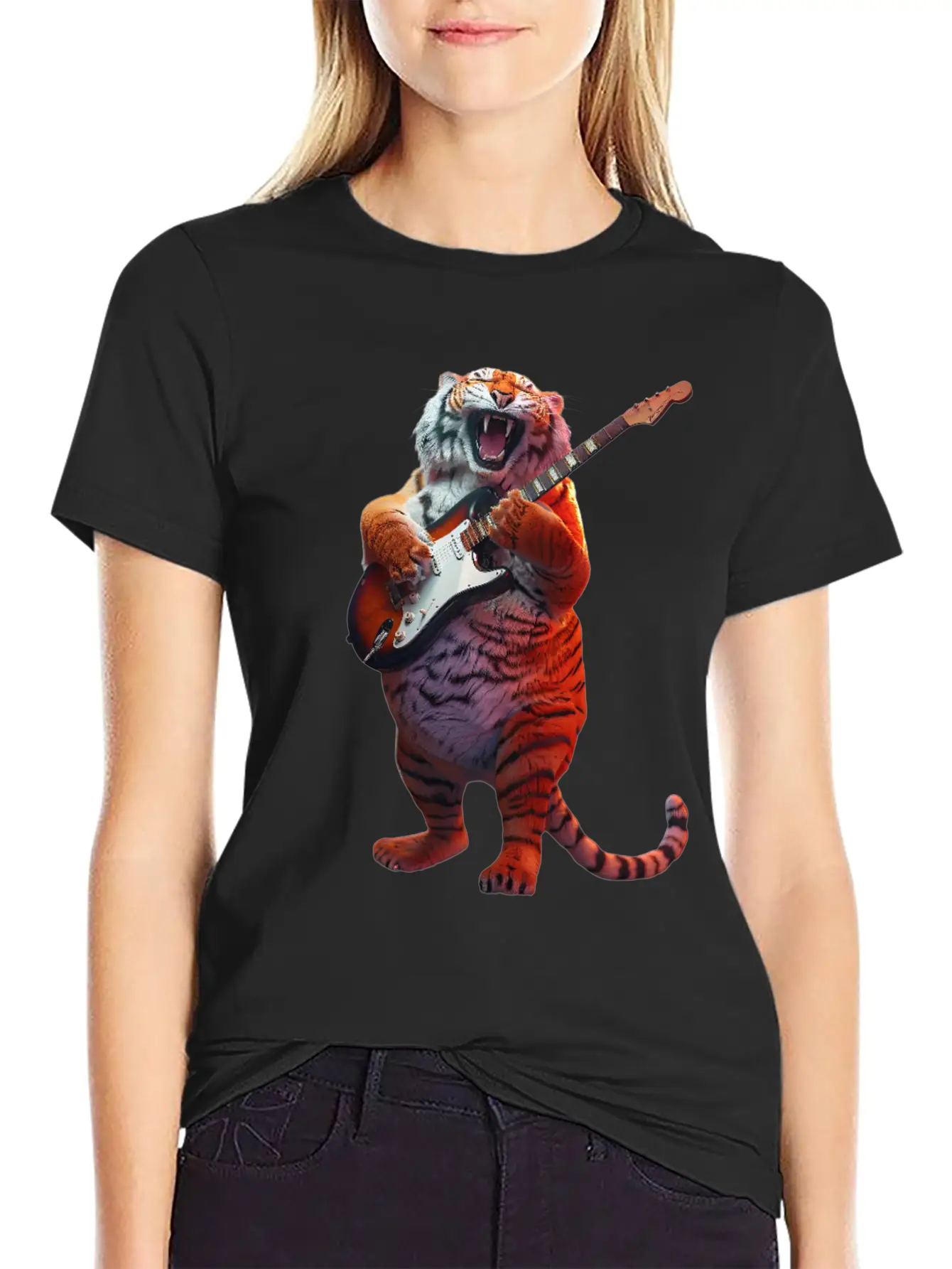 Tiger Comfortable Minimalist Graphic Tee – Summer Style Essential