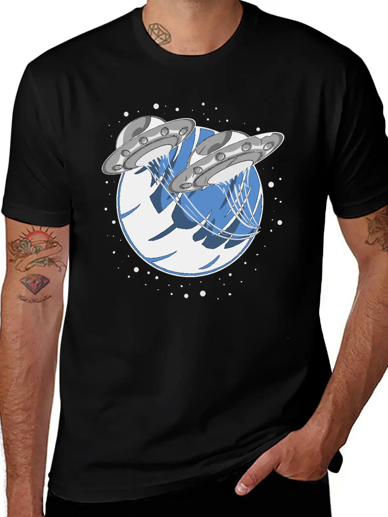 Universe UFO Flying Saucers Comfortable Minimalist Graphic Tee – Summer Style Essential
