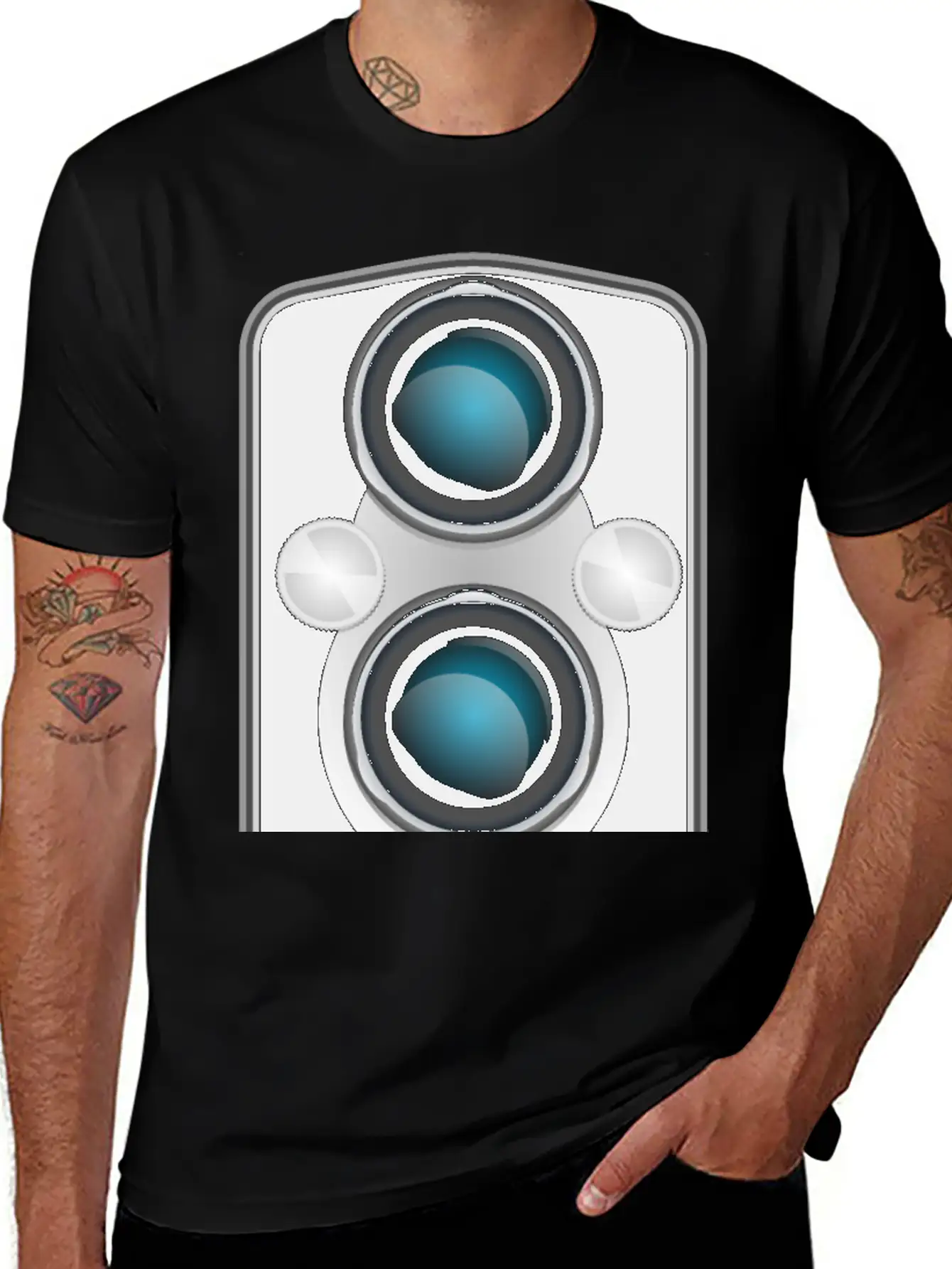 Vintage TLR Camera Front Plate Stylish Everyday T-Shirt – Unisex Basic Cotton Tee