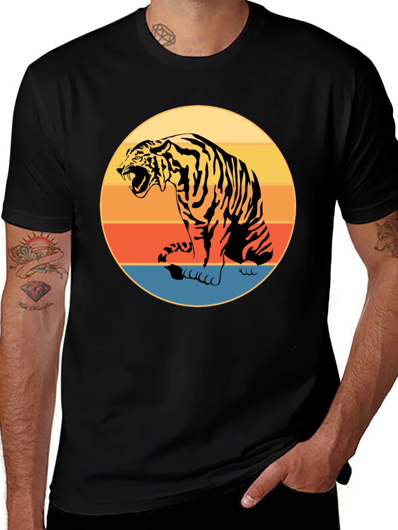 Retro Tiger Graphic Tee - Black Cotton Comfort